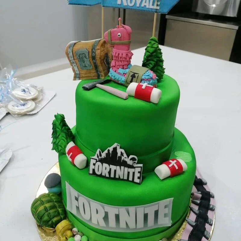 pack tarta galletas cupcakes cakepop fornite en fuente palmera cordoba